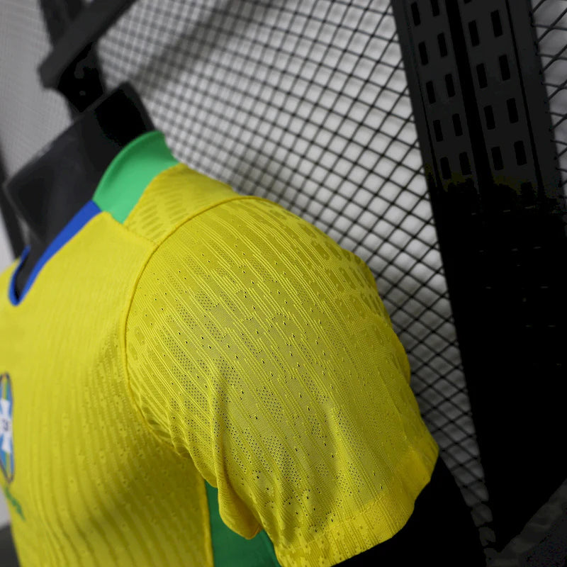 Camisa Da Seleção Brasileira I 25/26 - Amarela / Jogador