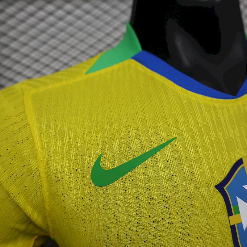 Camisa Da Seleção Brasileira I 25/26 - Amarela / Jogador